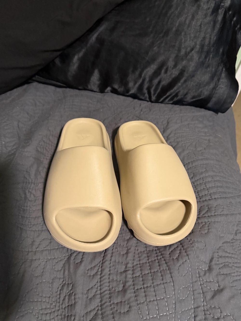 adidas Slide Sandals in Beige - Picture 2 of 5